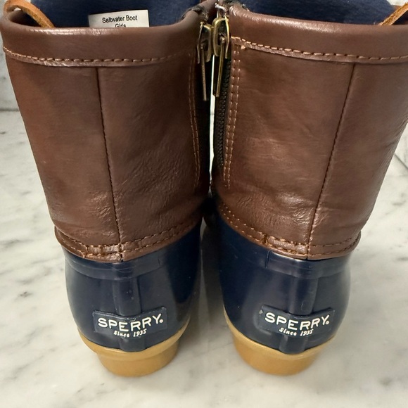 Sperry Girls Saltwater Boot - Picture 4 of 6